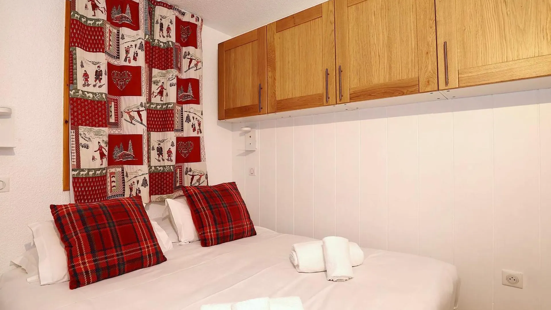 Charmant Appartement Renove A Courchevel Village - 4 Pers - 32 M² - Balcon, Casier A Skis Inclus - Fr-1-575-210